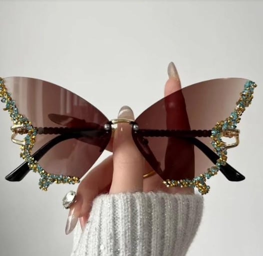 Jewelled sunnies 💎🕶️