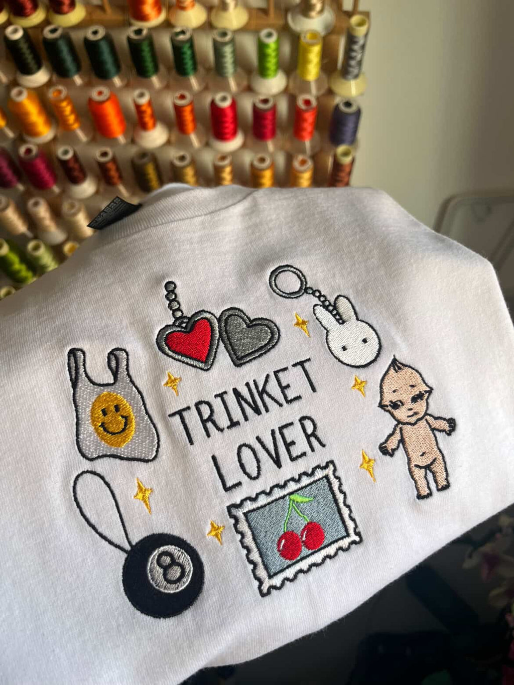 Trinket lover tee