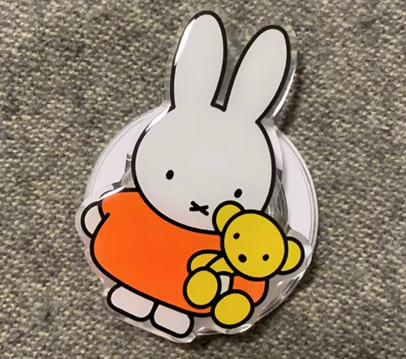 Miffy Pop Socket 📱 🐰