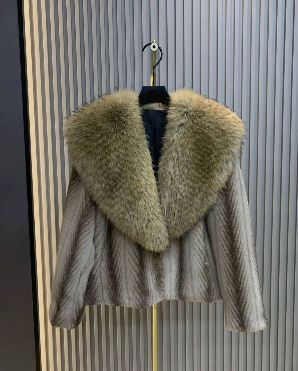 Faux Fur Coats 🐆💋🖤