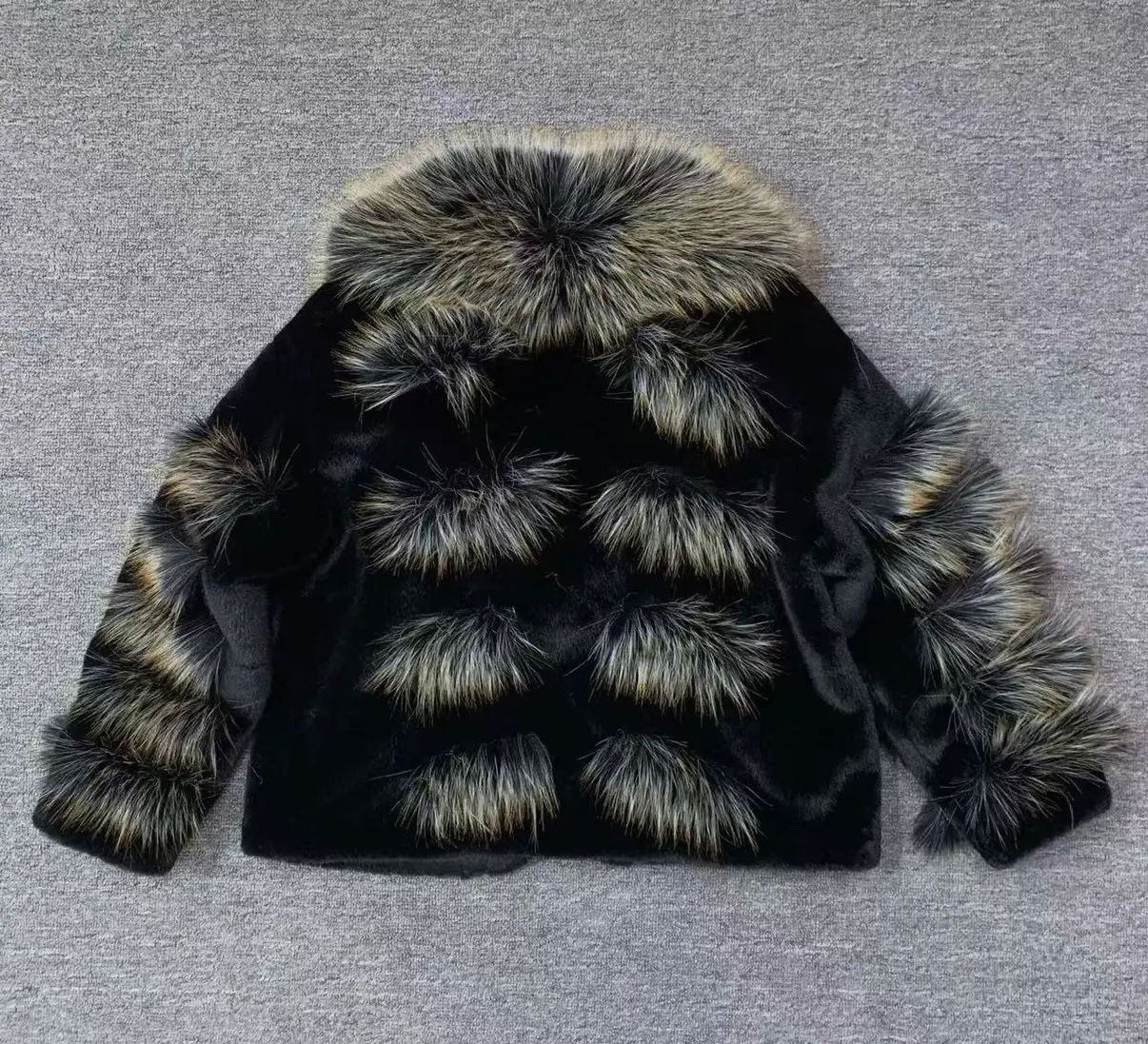 Faux Fur Coats 🐆💋🖤