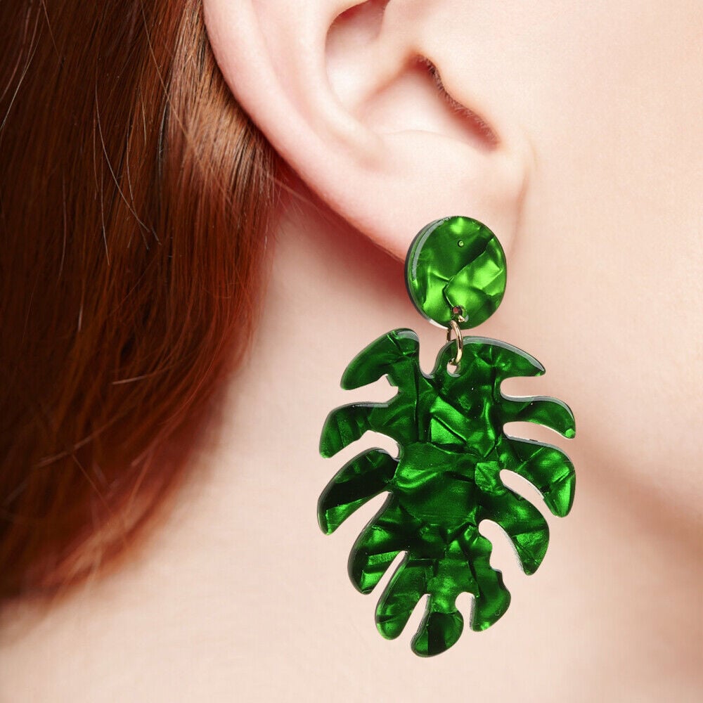 Monstera acrylic earrings 🍃
