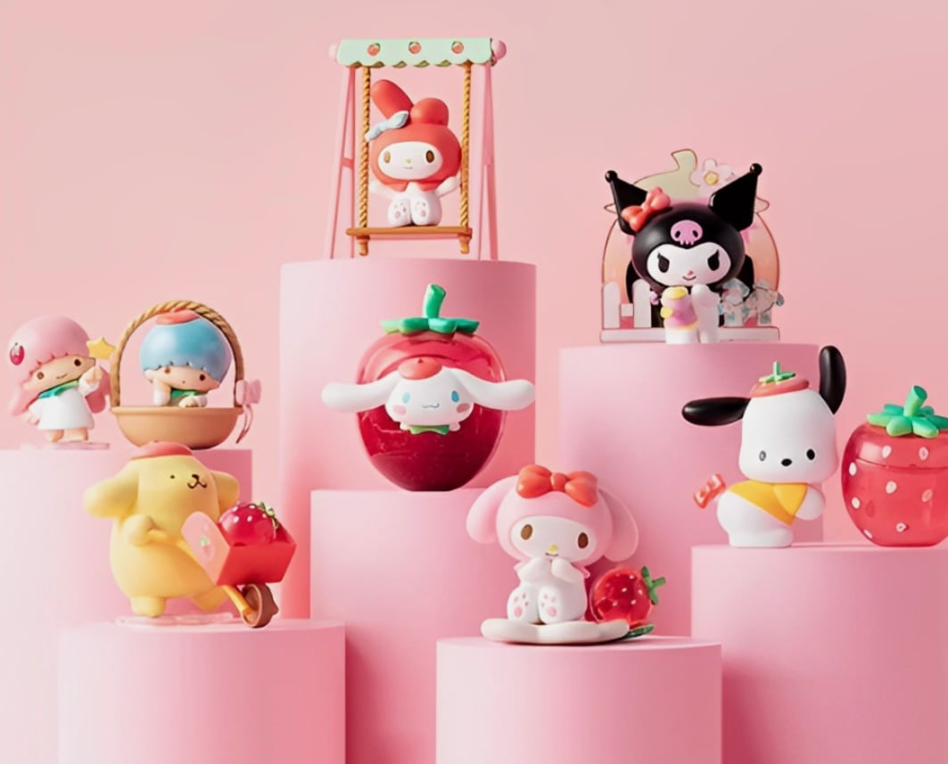 Sanrio Characters Strawberry Farm Blind Box 🍓