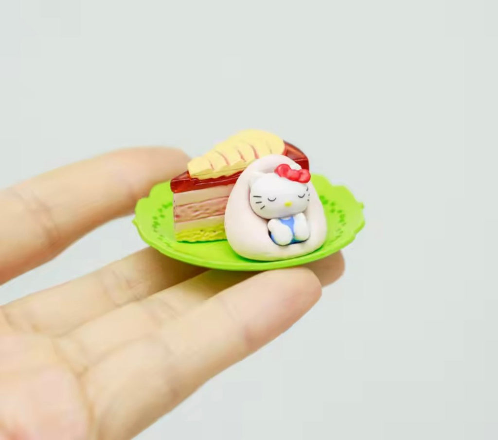 Hello Kitty Food Miniature Blind Box 🍎