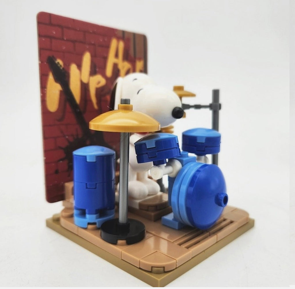 Snoopy Build Blind Box 🖤
